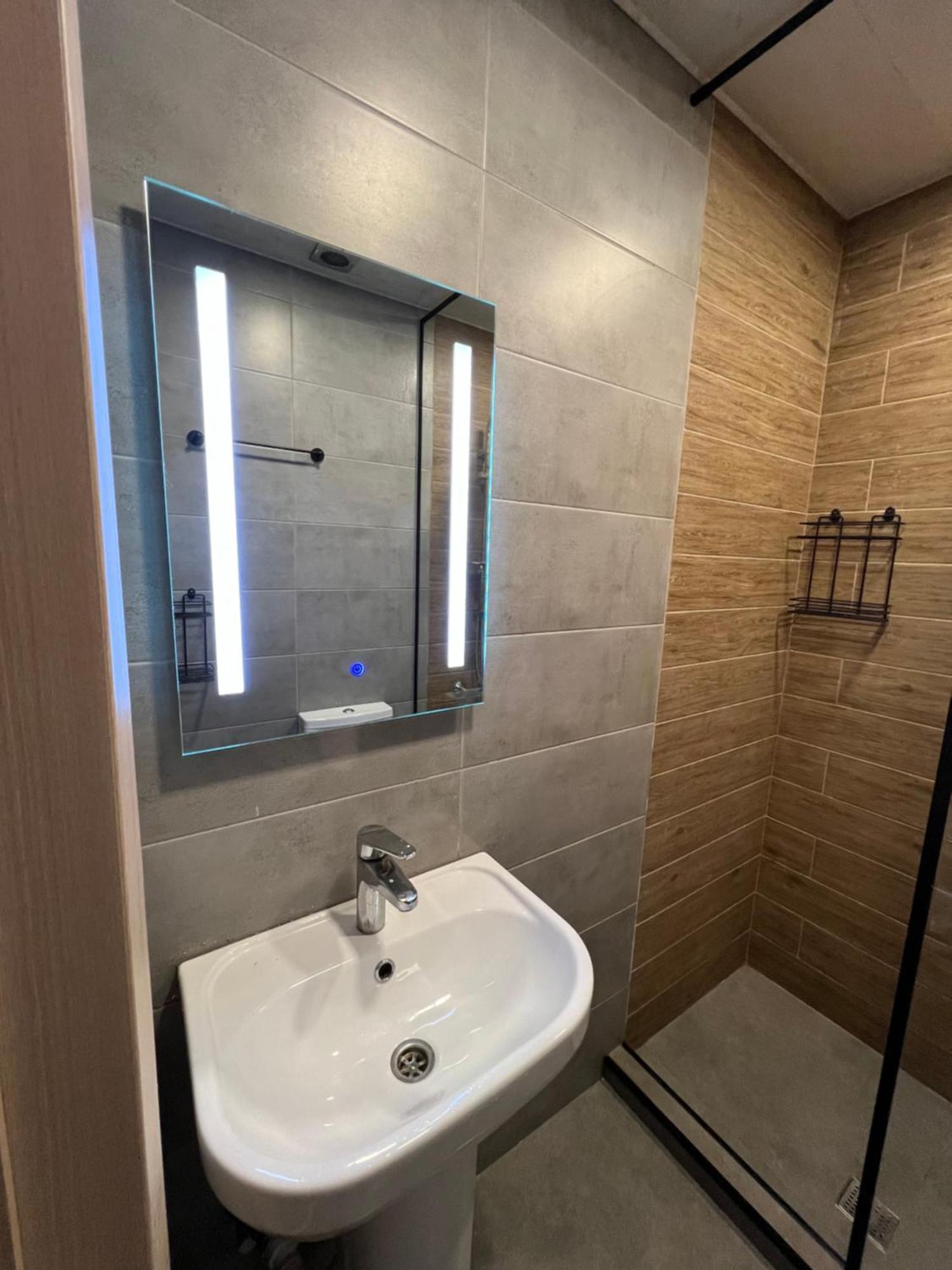 Hotel Paris Батуми Экстерьер фото
